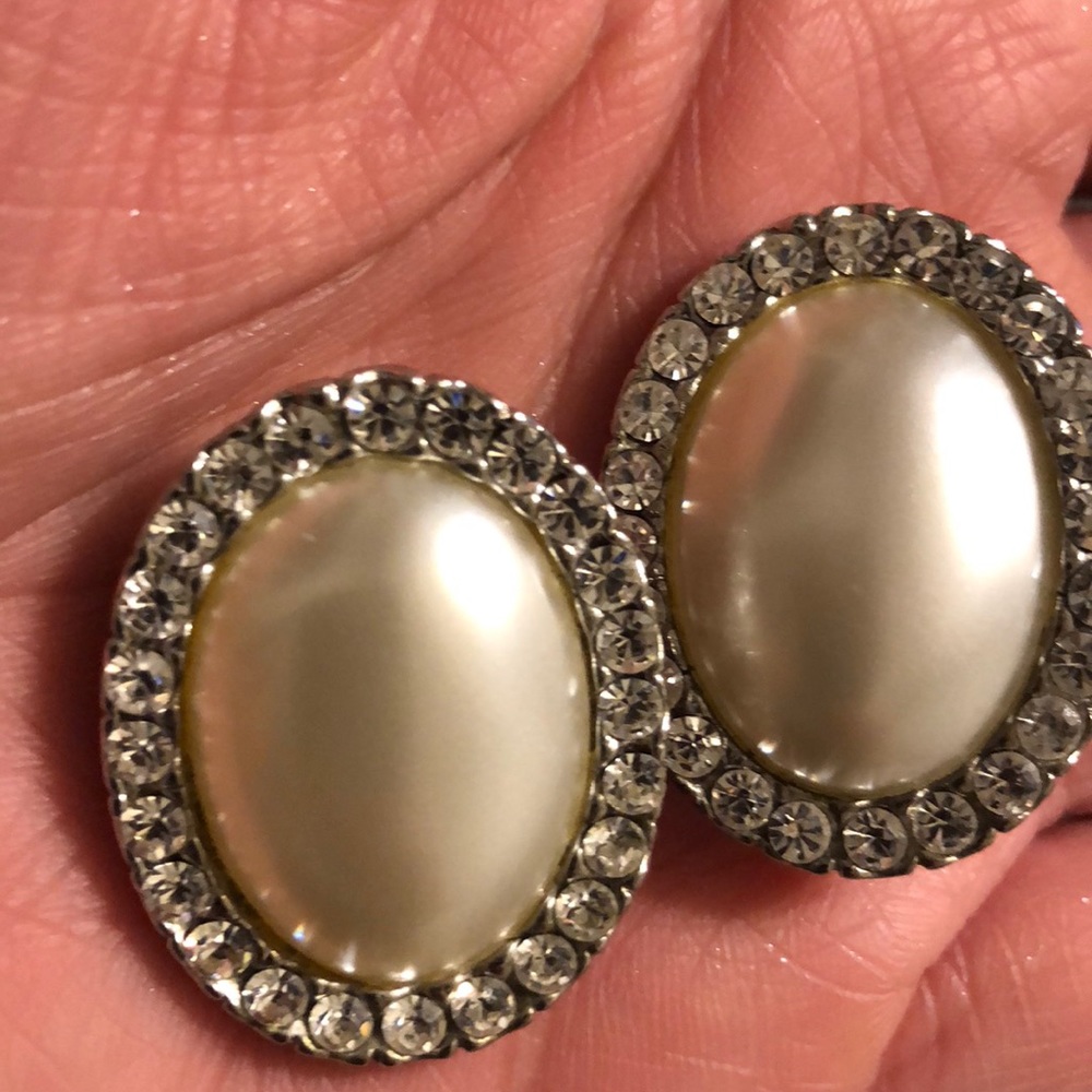 Xl clips on earrings